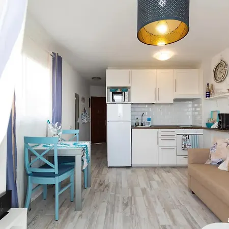 Acogedor Y Vistas Al Mar Apartmán